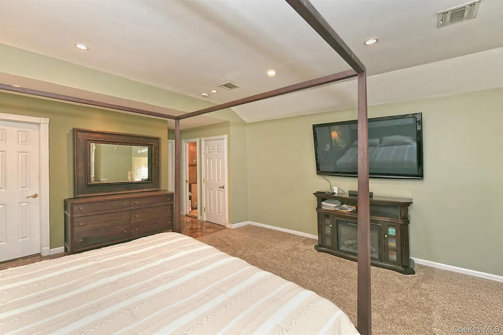 3730 Bernard Drive Wantagh, NY 11793