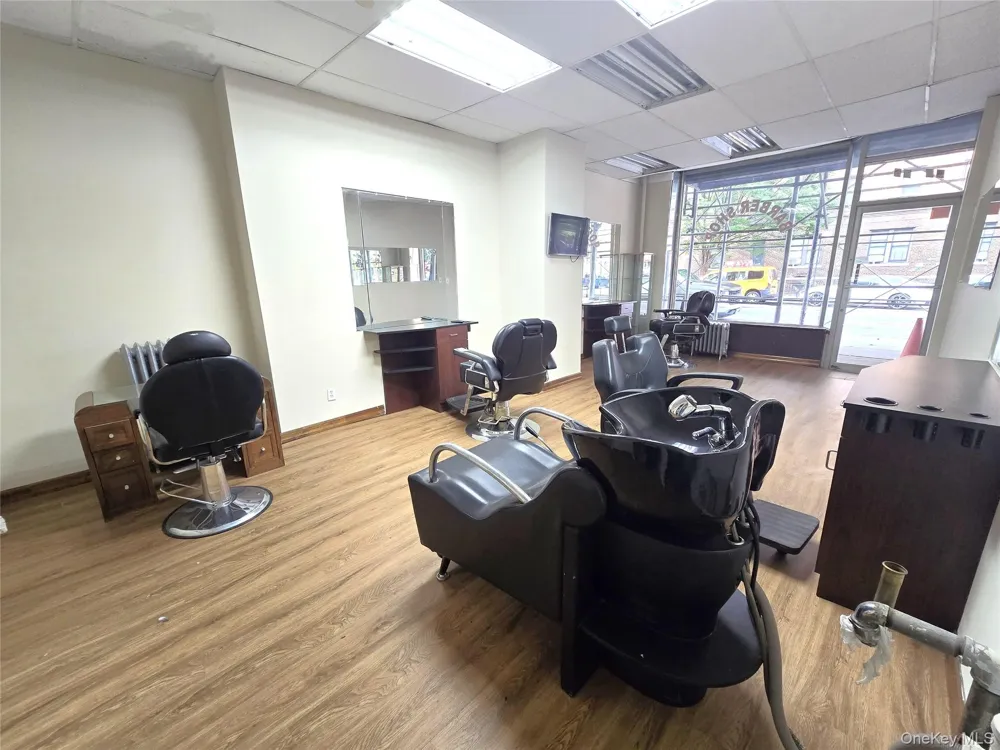 3220 34th Avenue #STORE 2 Astoria, NY 11106