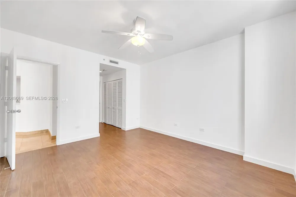 801 Brickell Key Blvd #2208 Miami, FL 33131
