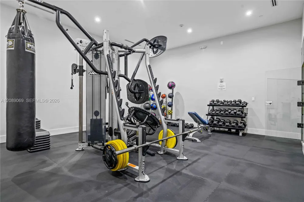 801 Brickell Key Blvd #2208 Miami, FL 33131