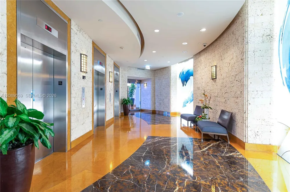 801 Brickell Key Blvd #2208 Miami, FL 33131