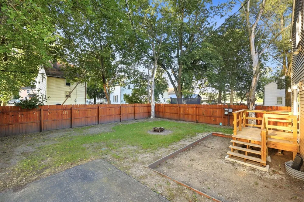 516 Lay Boulevard Kalamazoo City, MI 49001