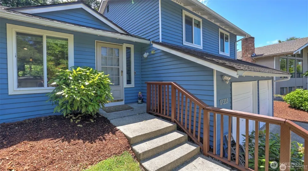 17333 160th Avenue SE Renton, WA 98058