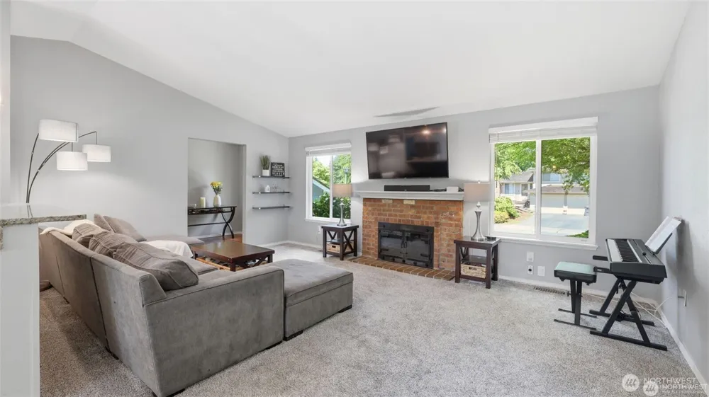 17333 160th Avenue SE Renton, WA 98058