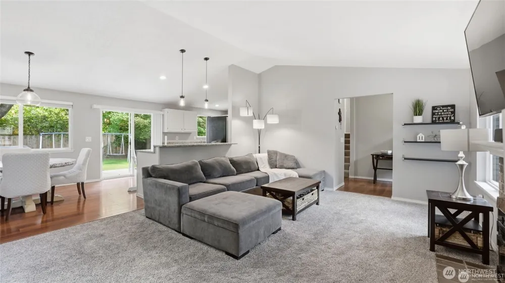 17333 160th Avenue SE Renton, WA 98058