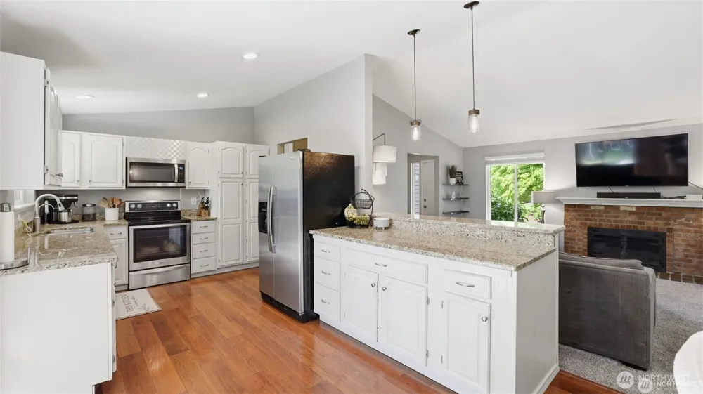 17333 160th Avenue SE Renton, WA 98058