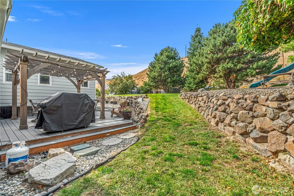 1920 Emerald Place Wenatchee, WA 98801