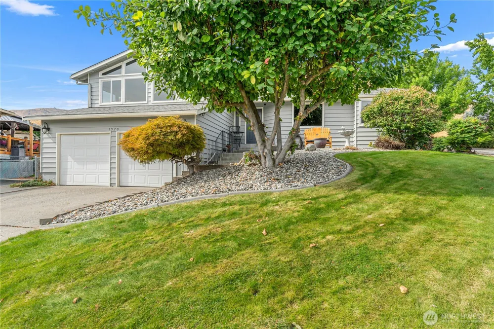 1920 Emerald Place Wenatchee, WA 98801
