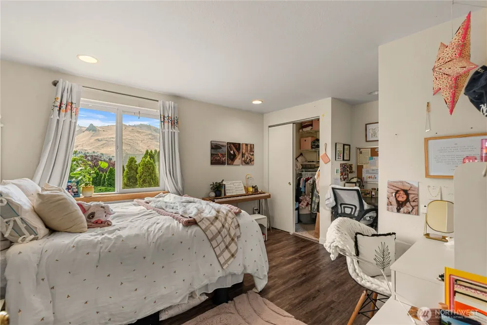 1920 Emerald Place Wenatchee, WA 98801
