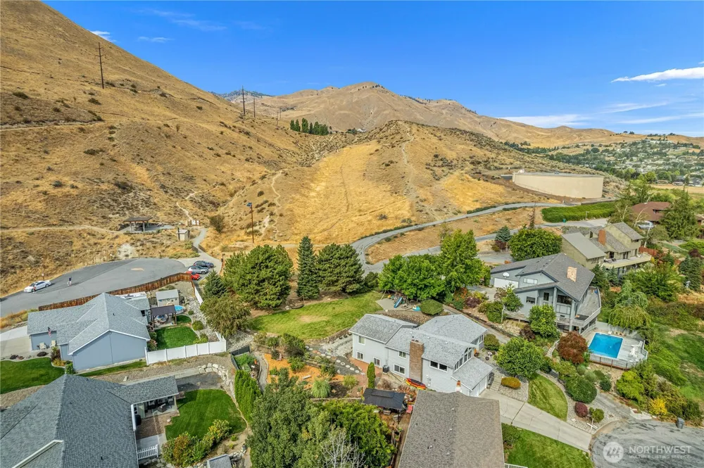 1920 Emerald Place Wenatchee, WA 98801