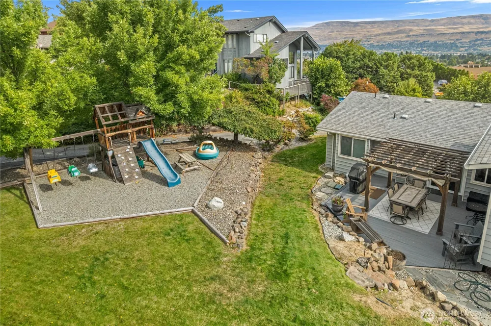 1920 Emerald Place Wenatchee, WA 98801