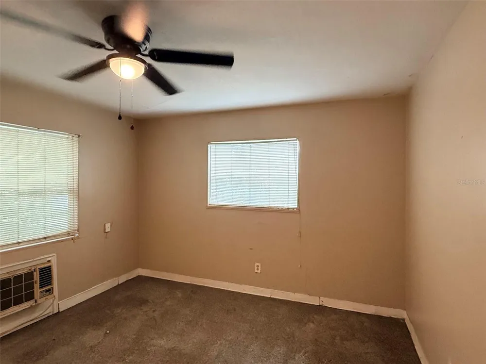 1273 S BETTY LANE Clearwater, FL 33756