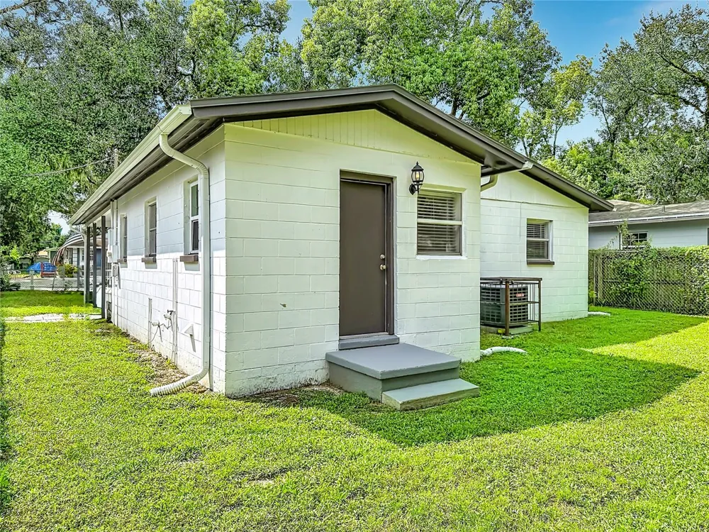 8307 ELMER STREET Tampa, FL 33604