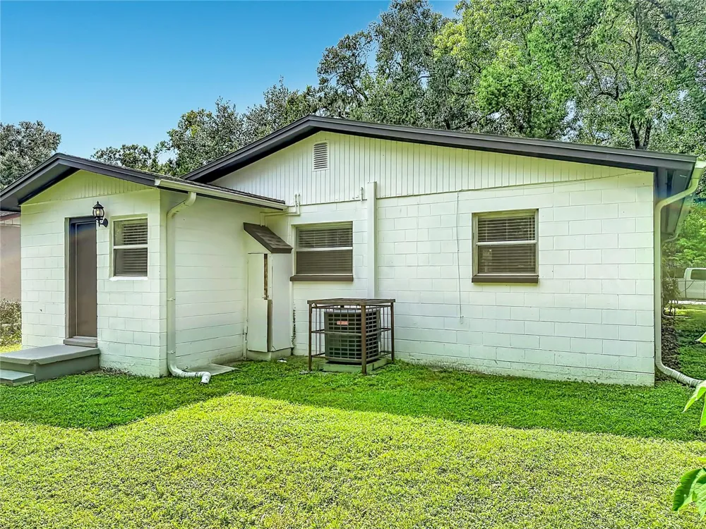 8307 ELMER STREET Tampa, FL 33604