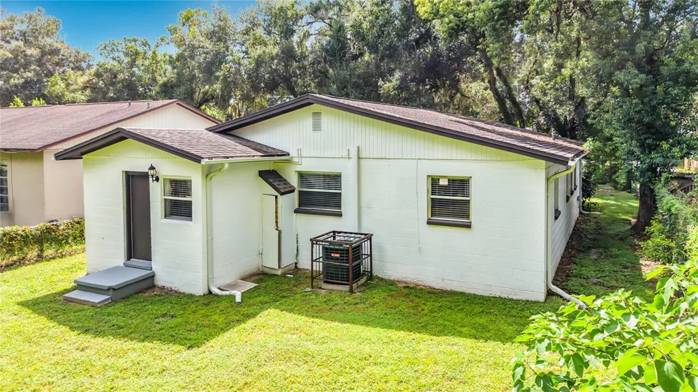 8307 ELMER STREET Tampa, FL 33604