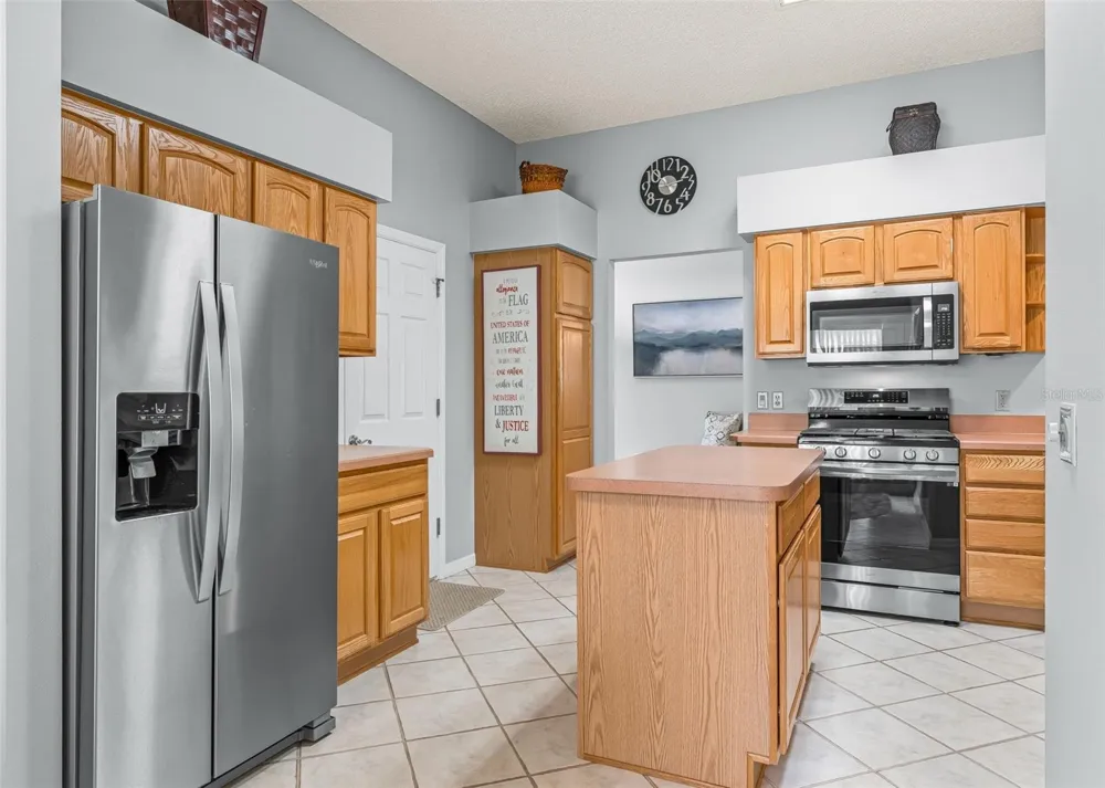 2595 CARIBE DRIVE The Villages, FL 32162