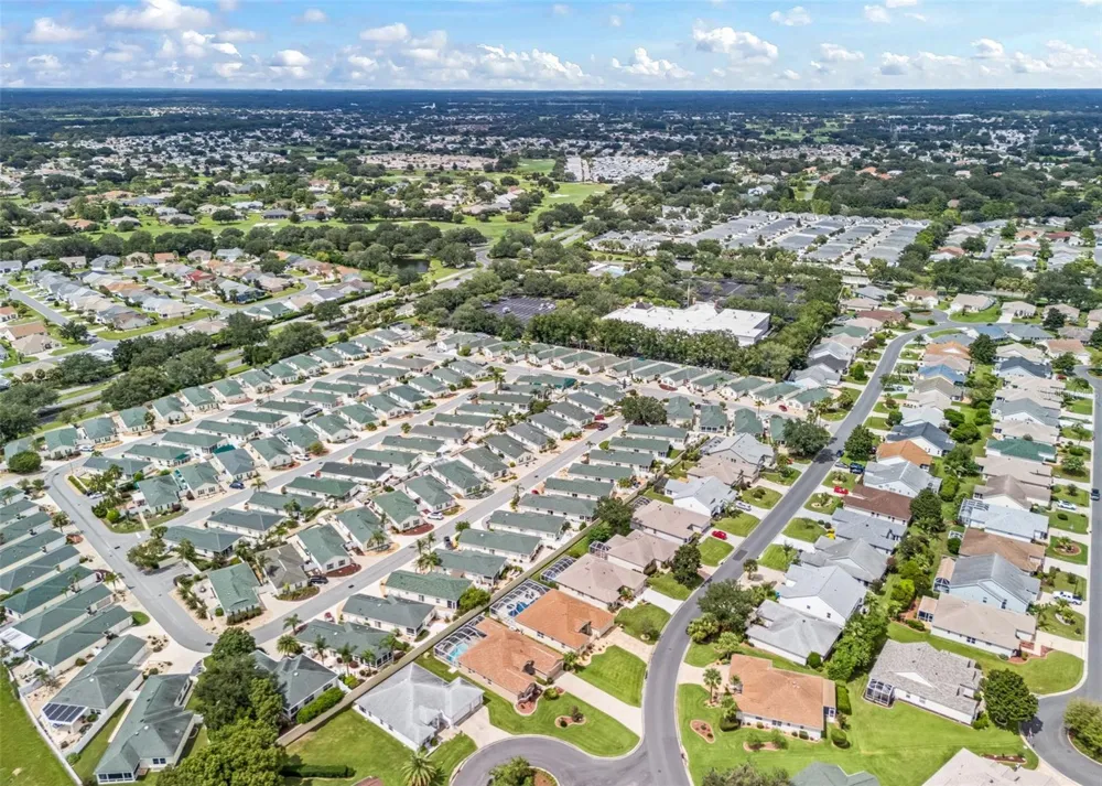 2595 CARIBE DRIVE The Villages, FL 32162