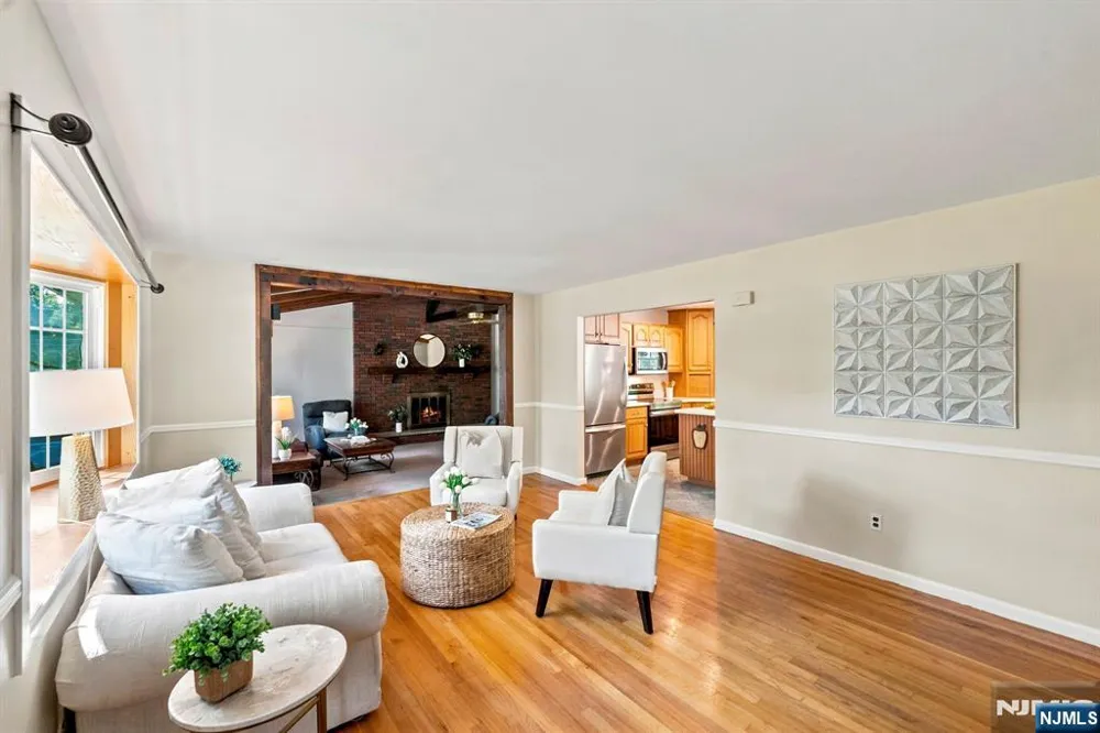 18 Fox Hollow Court Vernon, NJ 07462