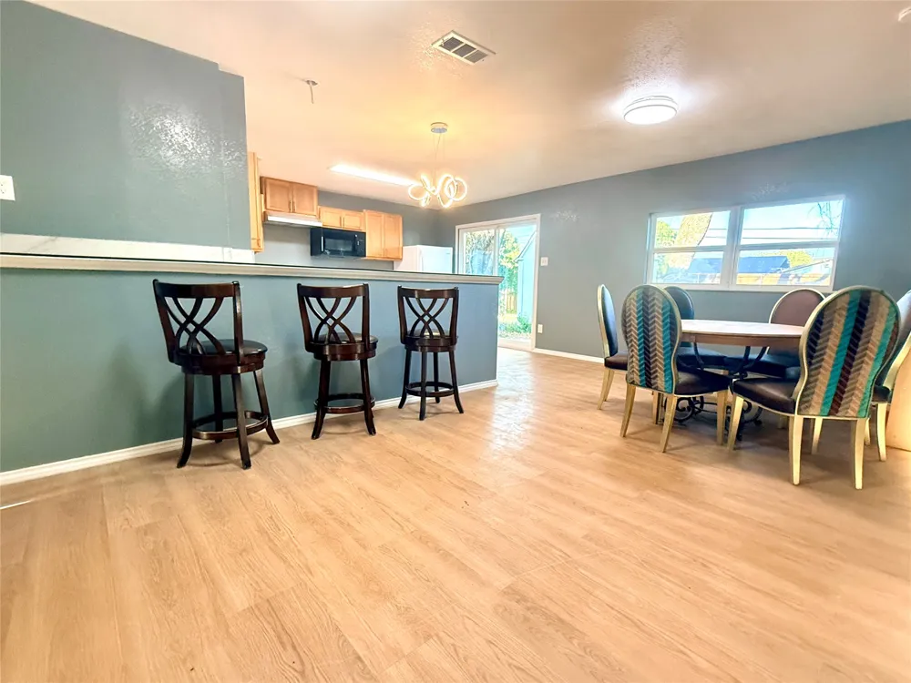 618 Yale Drive Garland, TX 75042