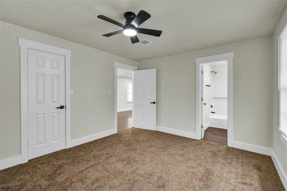 1127 W 4th Street Freeport, TX 77541