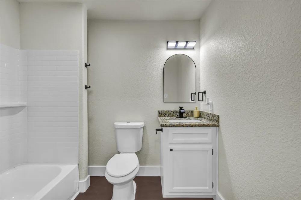 1127 W 4th Street Freeport, TX 77541