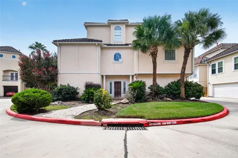 7242 Harmony Cove