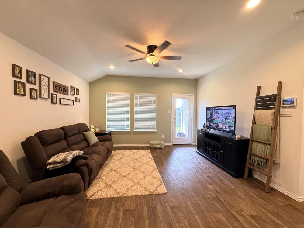 14845 Cypress Hollow Drive New Caney, TX 77357