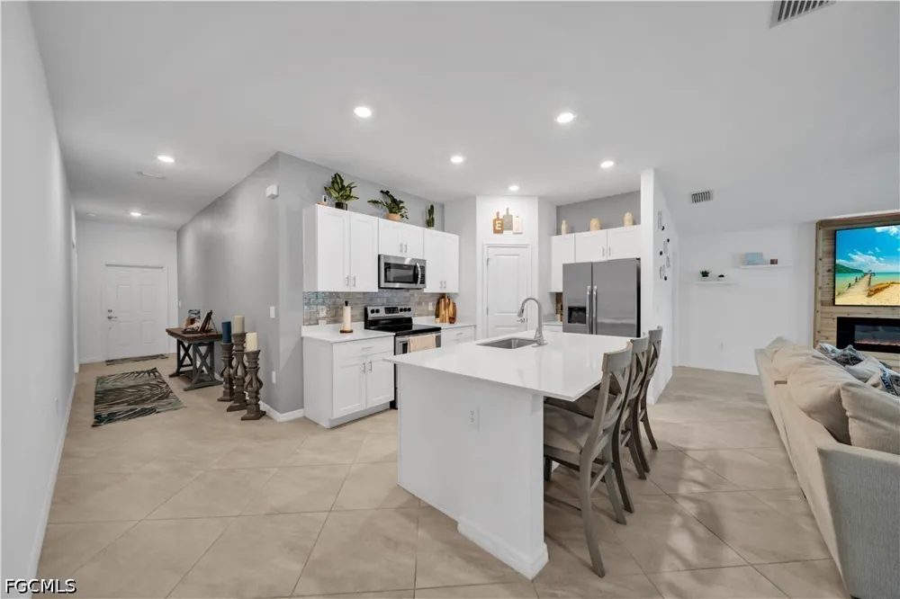NE 33rd Lane Cape Coral, FL 33909