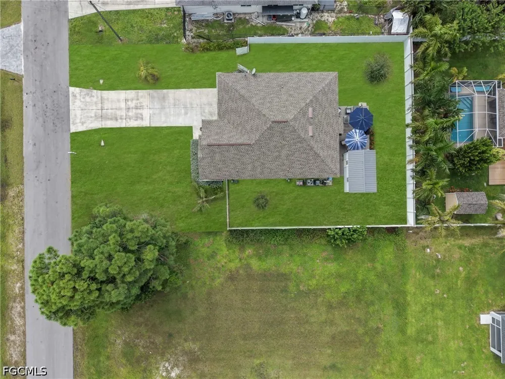 NE 33rd Lane Cape Coral, FL 33909