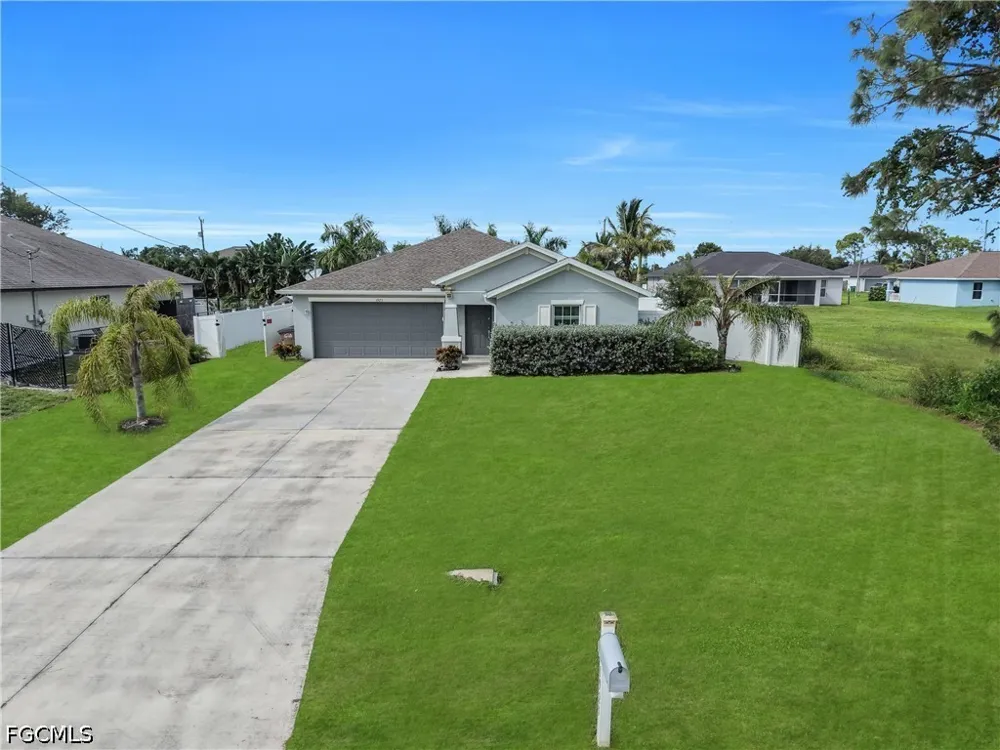 NE 33rd Lane Cape Coral, FL 33909