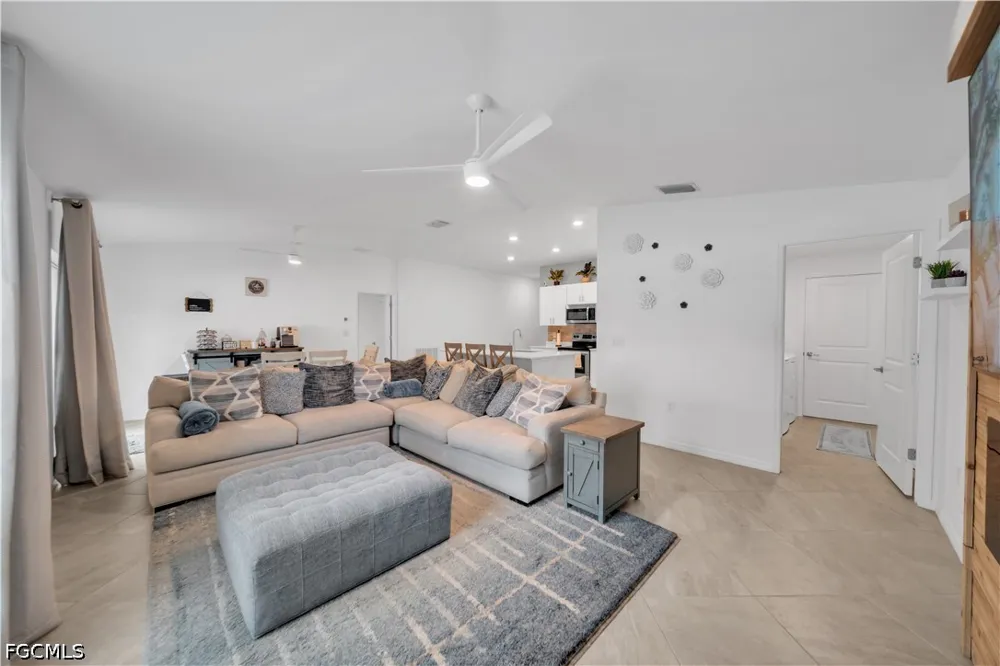 NE 33rd Lane Cape Coral, FL 33909