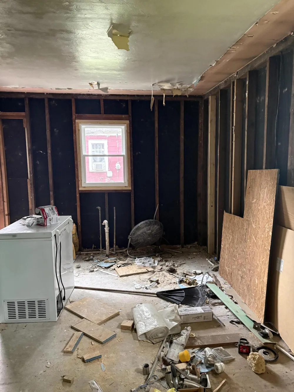911 Waukonda Avenue Benton Harbor, MI 49022