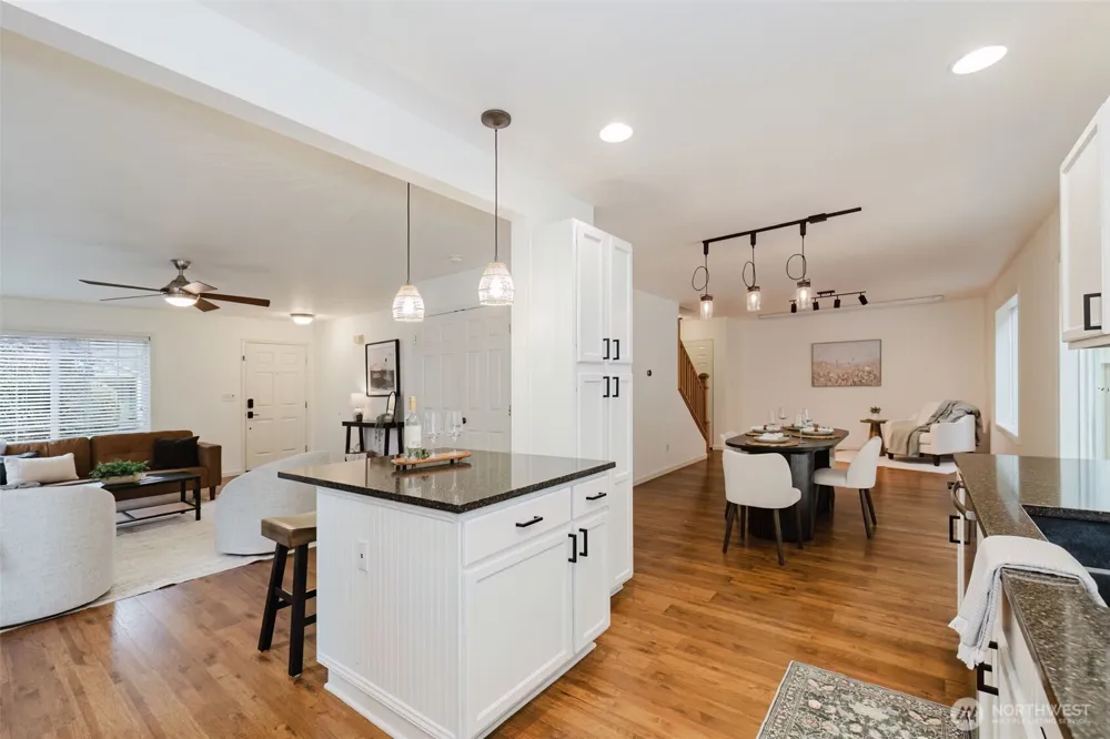 5781 Gateway Lane Bremerton, WA 98311