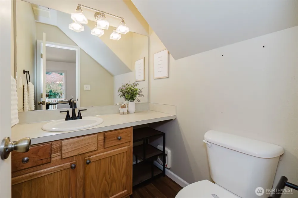 5781 Gateway Lane Bremerton, WA 98311