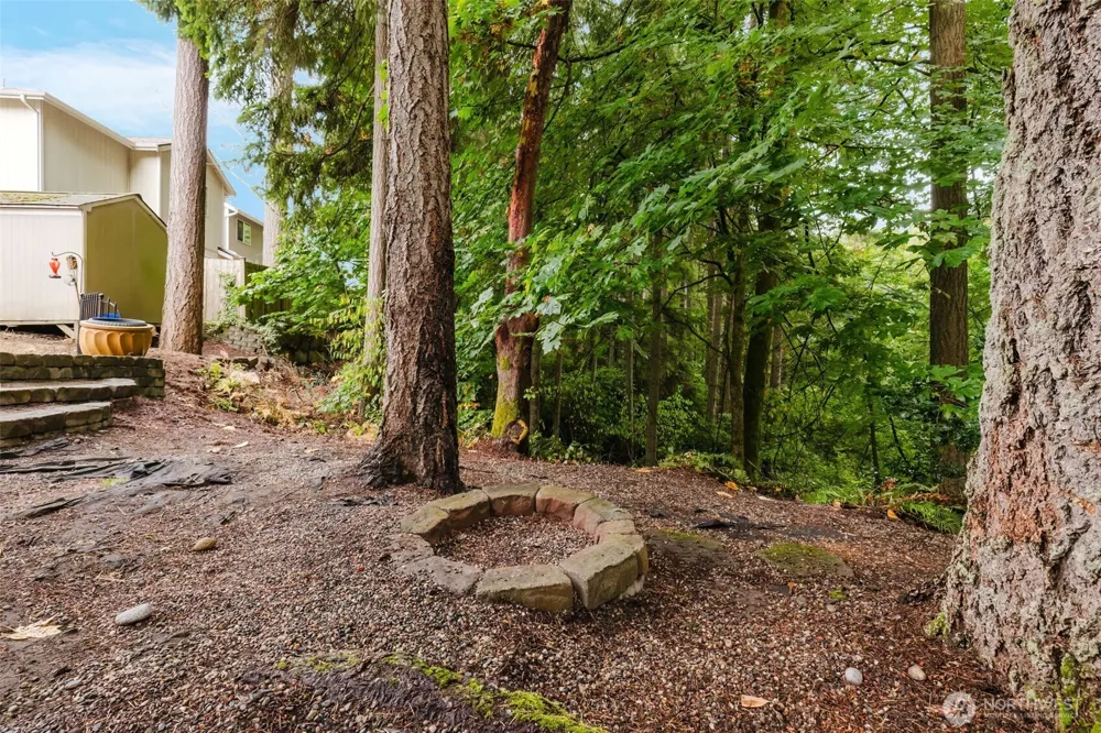 5781 Gateway Lane Bremerton, WA 98311