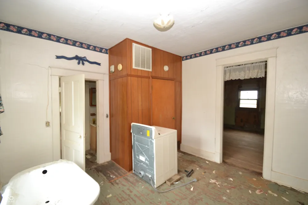 1606 County Road 1350 E Kempton, IN 46049