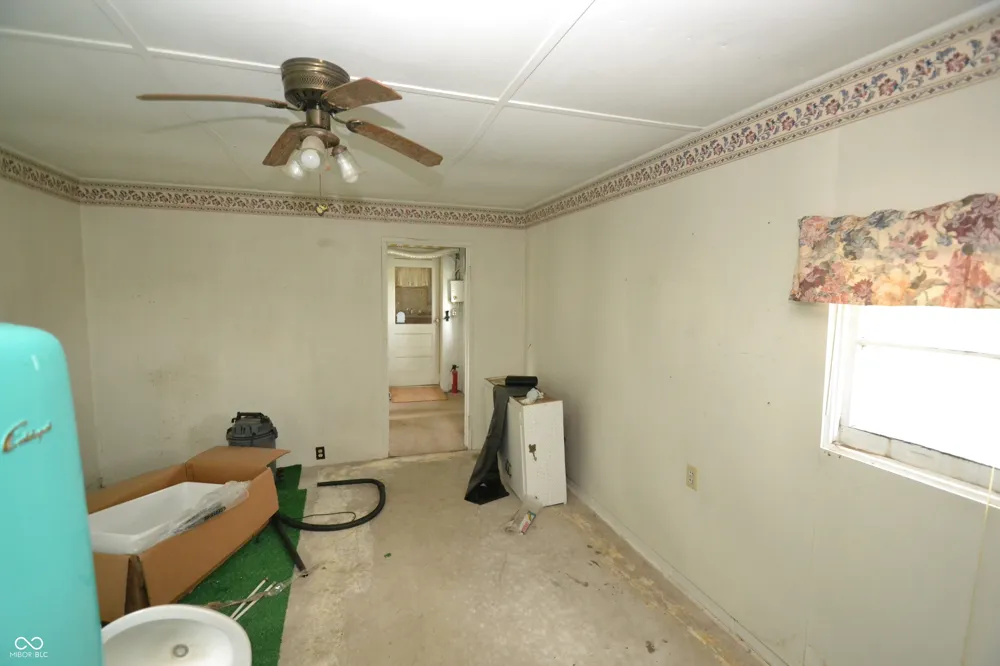 1606 County Road 1350 E Kempton, IN 46049