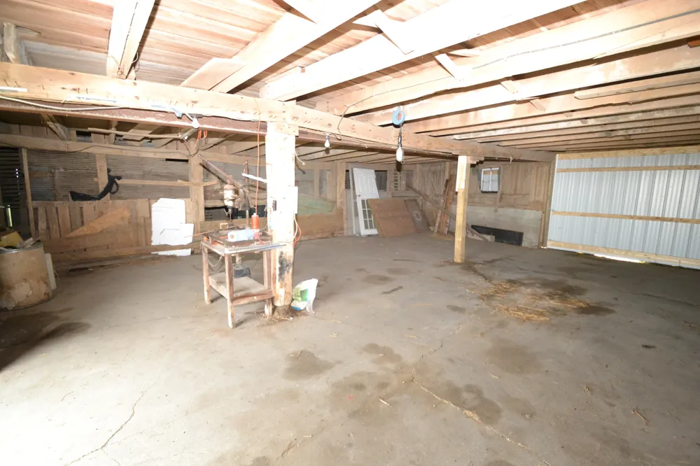 1606 County Road 1350 E Kempton, IN 46049