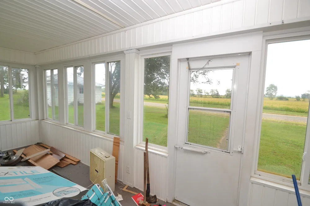 1606 County Road 1350 E Kempton, IN 46049