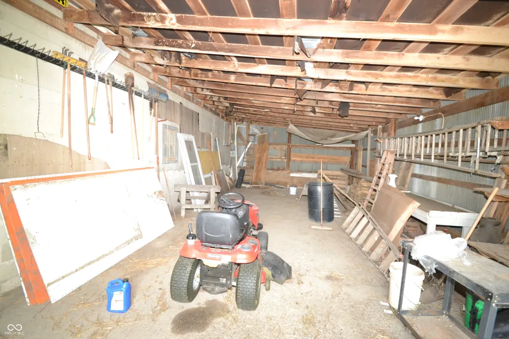 1606 County Road 1350 E Kempton, IN 46049