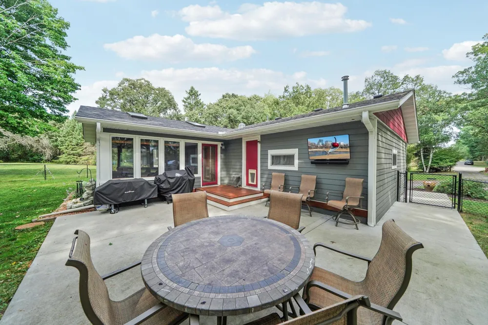 19505 Owen Avenue Hastings, MN 55033