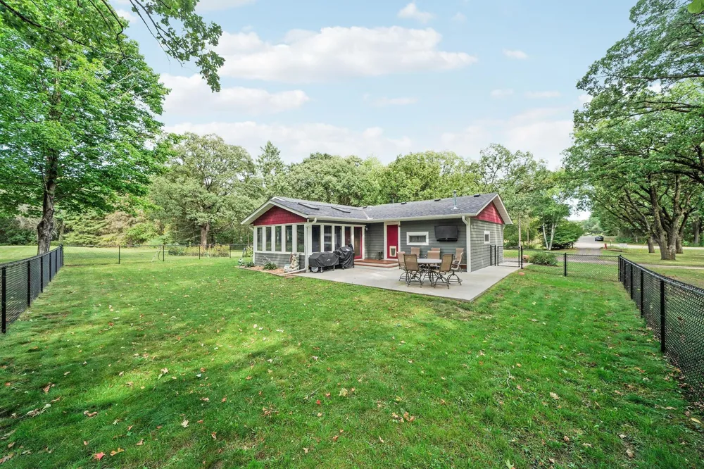 19505 Owen Avenue Hastings, MN 55033