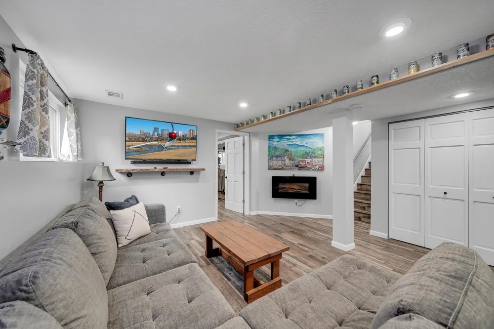 19505 Owen Avenue Hastings, MN 55033