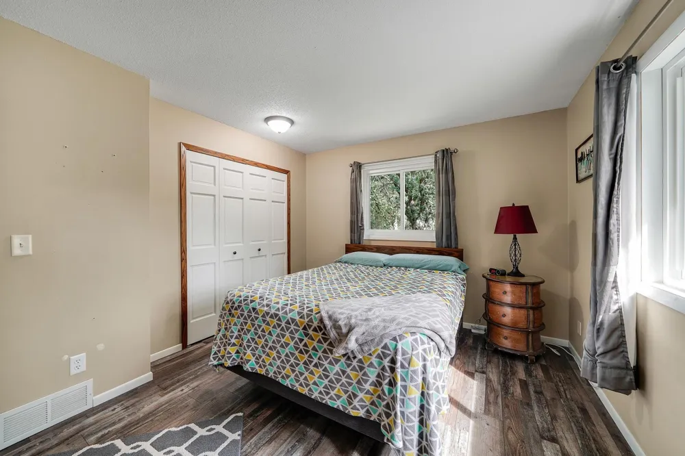 19505 Owen Avenue Hastings, MN 55033