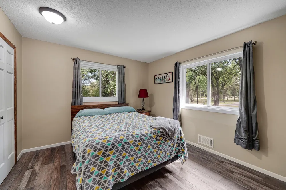 19505 Owen Avenue Hastings, MN 55033