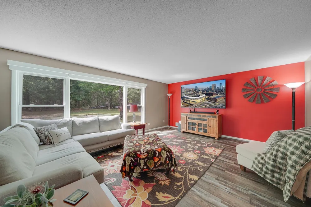 19505 Owen Avenue Hastings, MN 55033