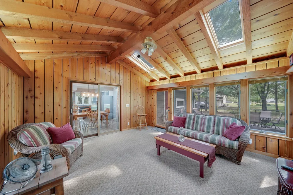 19505 Owen Avenue Hastings, MN 55033