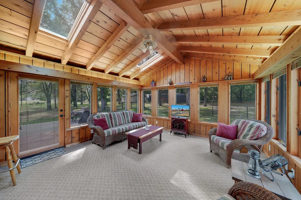 19505 Owen Avenue Hastings, MN 55033
