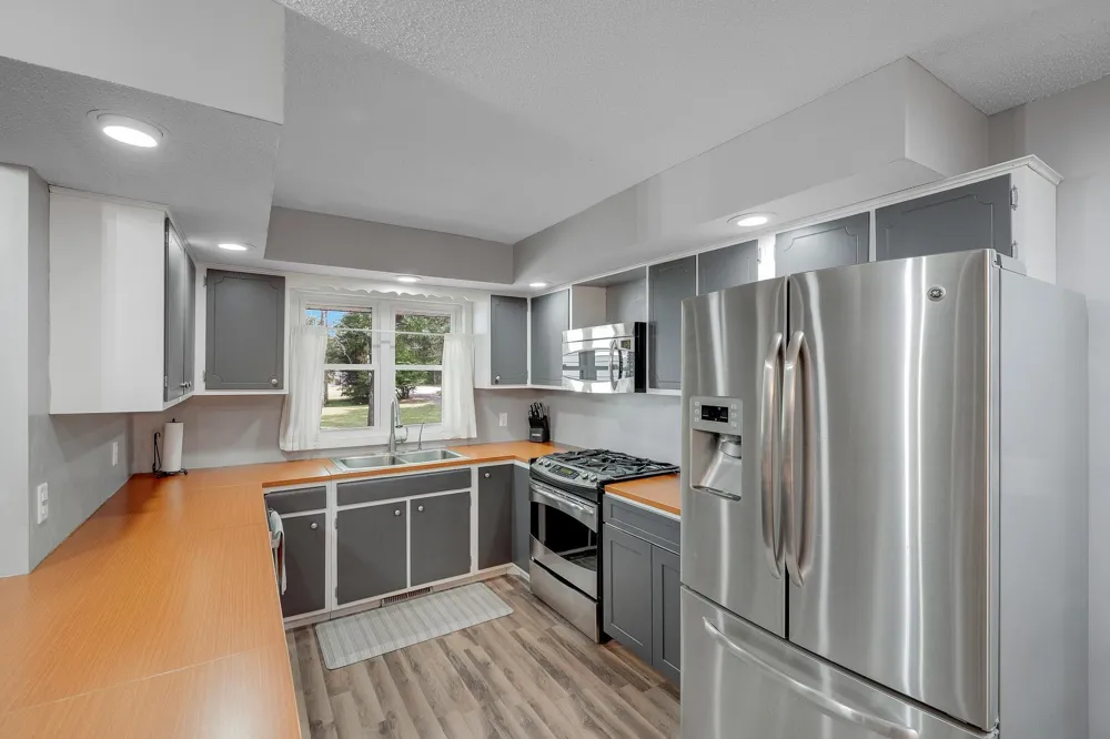 19505 Owen Avenue Hastings, MN 55033