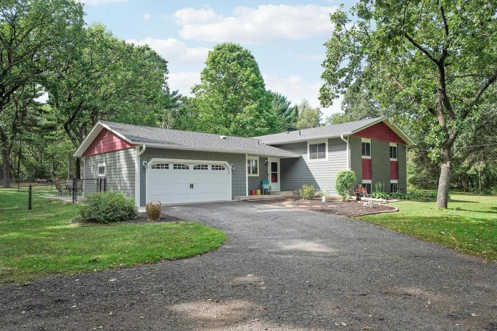 19505 Owen Avenue Hastings, MN 55033